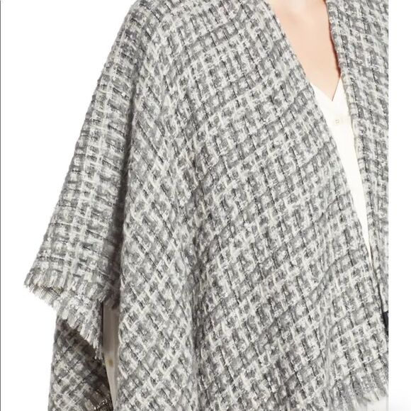 Echo Women’s Metallic Tweed Ruana Poncho - Picture 4 of 6